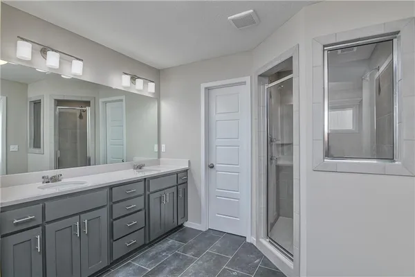 $639,950 | 2739 West Park Street, Olathe, KS 66061