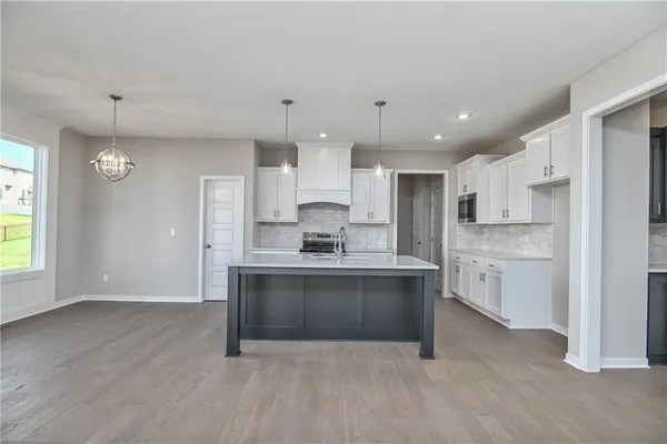 $639,950 | 2739 West Park Street, Olathe, KS 66061