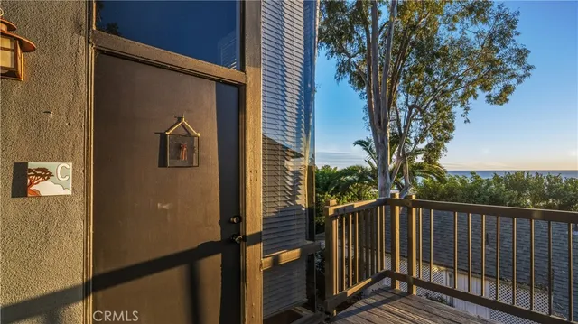 $4,900 | 2101 Glenneyre Street, Unit C, Laguna Beach, CA 92651