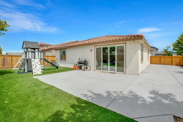 $599,999 | 15455 Folktale Way, Lathrop, CA 95330