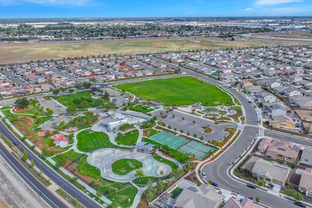 $599,999 | 15455 Folktale Way, Lathrop, CA 95330