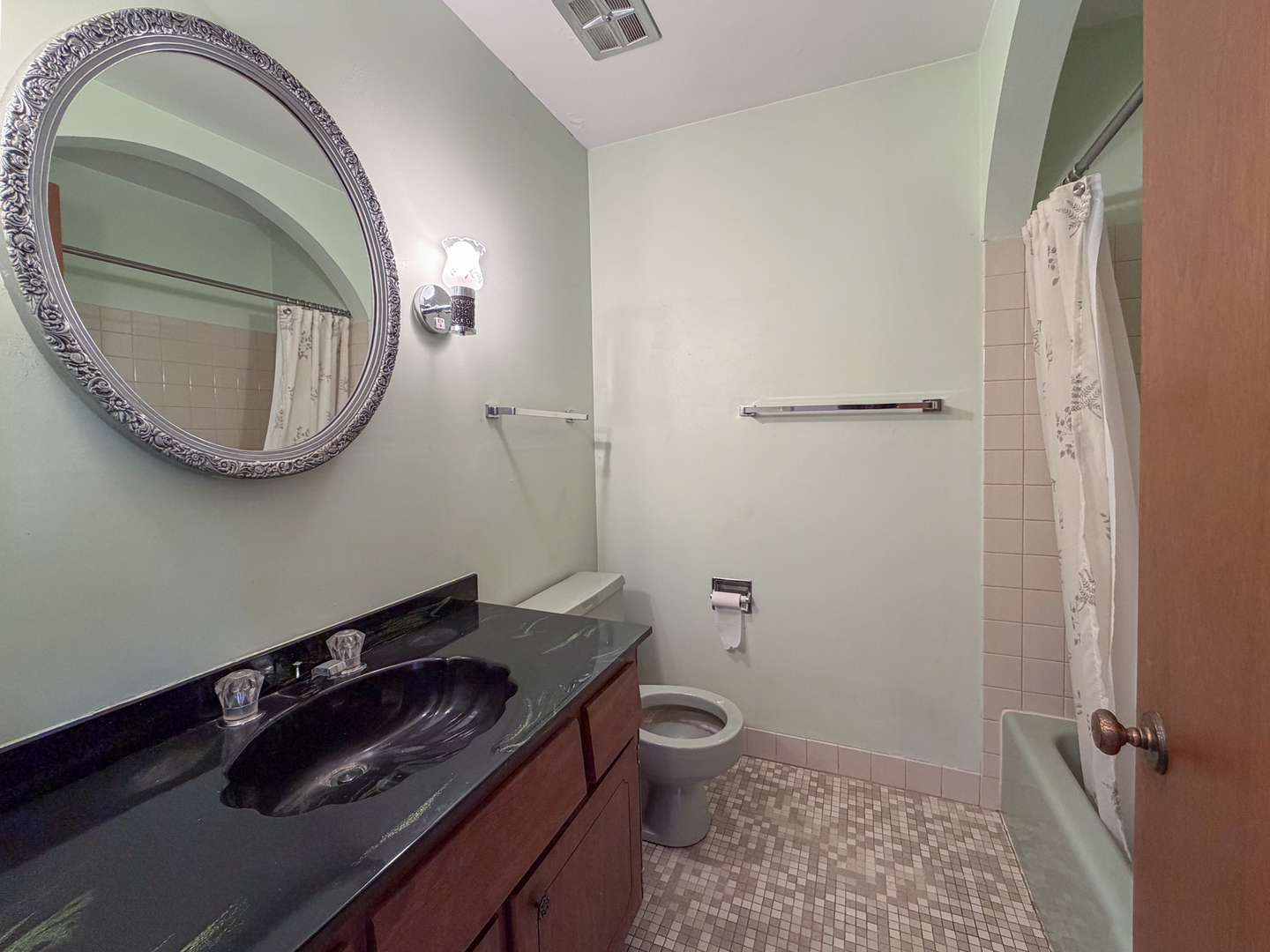 824 North Harrow Court Addison, IL 60101 - Photo 12 of 20