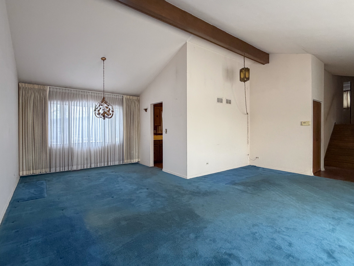 824 North Harrow Court Addison, IL 60101 - Photo 3 of 20