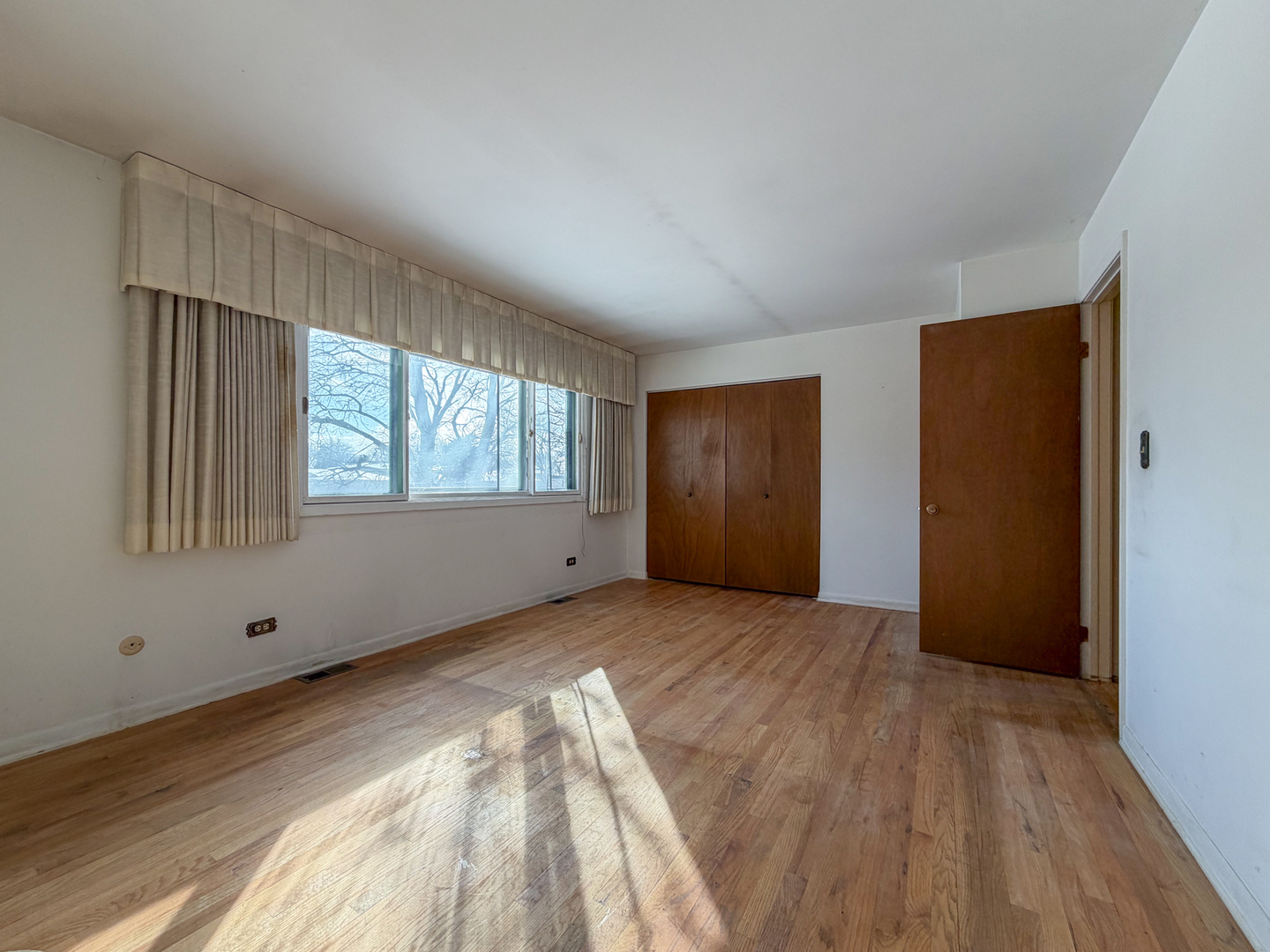 824 North Harrow Court Addison, IL 60101 - Photo 6 of 20