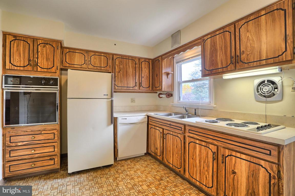 2042 Stone Mill Road Lancaster, PA 17603 - Photo 12 of 30 Gallery Image 12