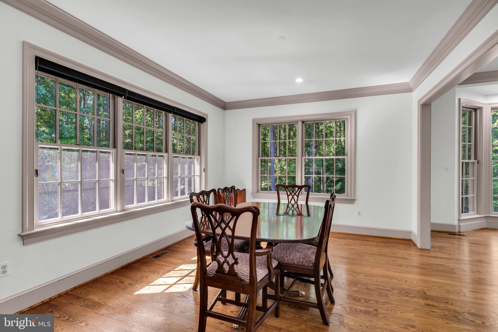 11036 Popes Head Road Fairfax, VA 22030 - Photo 22 of 49