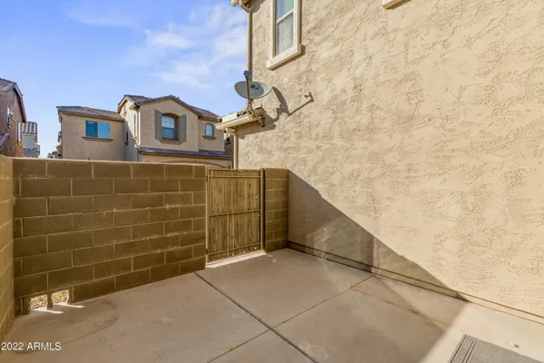 $2,600 | 3983 East Cat Balue Drive, Phoenix, AZ 85050