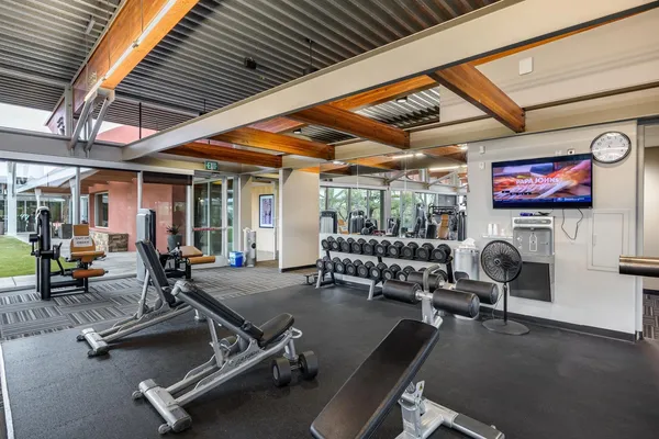 $2,600 | 3983 East Cat Balue Drive, Phoenix, AZ 85050