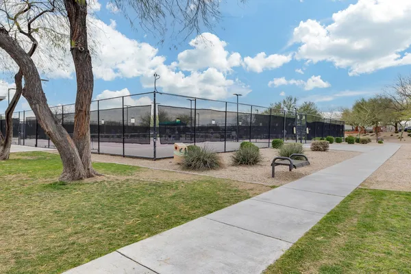 $2,600 | 3983 East Cat Balue Drive, Phoenix, AZ 85050