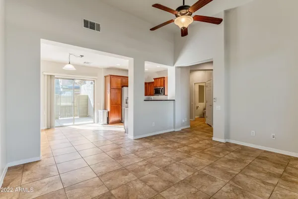 $2,600 | 3983 East Cat Balue Drive, Phoenix, AZ 85050