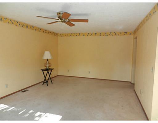 4881 Auston Street, Unit 4881 Springfield, OH 45502 - Photo 3 of 12