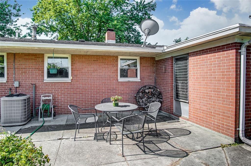 4220 Bentley Road Springfield, OH 45504 - Photo 32 of 36