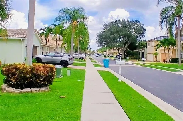 $635,000 | 1124 Rialto Drive, Boynton Beach, FL 33436