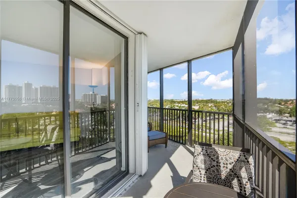 $255,000 | 3475 North Country Club Drive, Unit 818, Aventura, FL 33180
