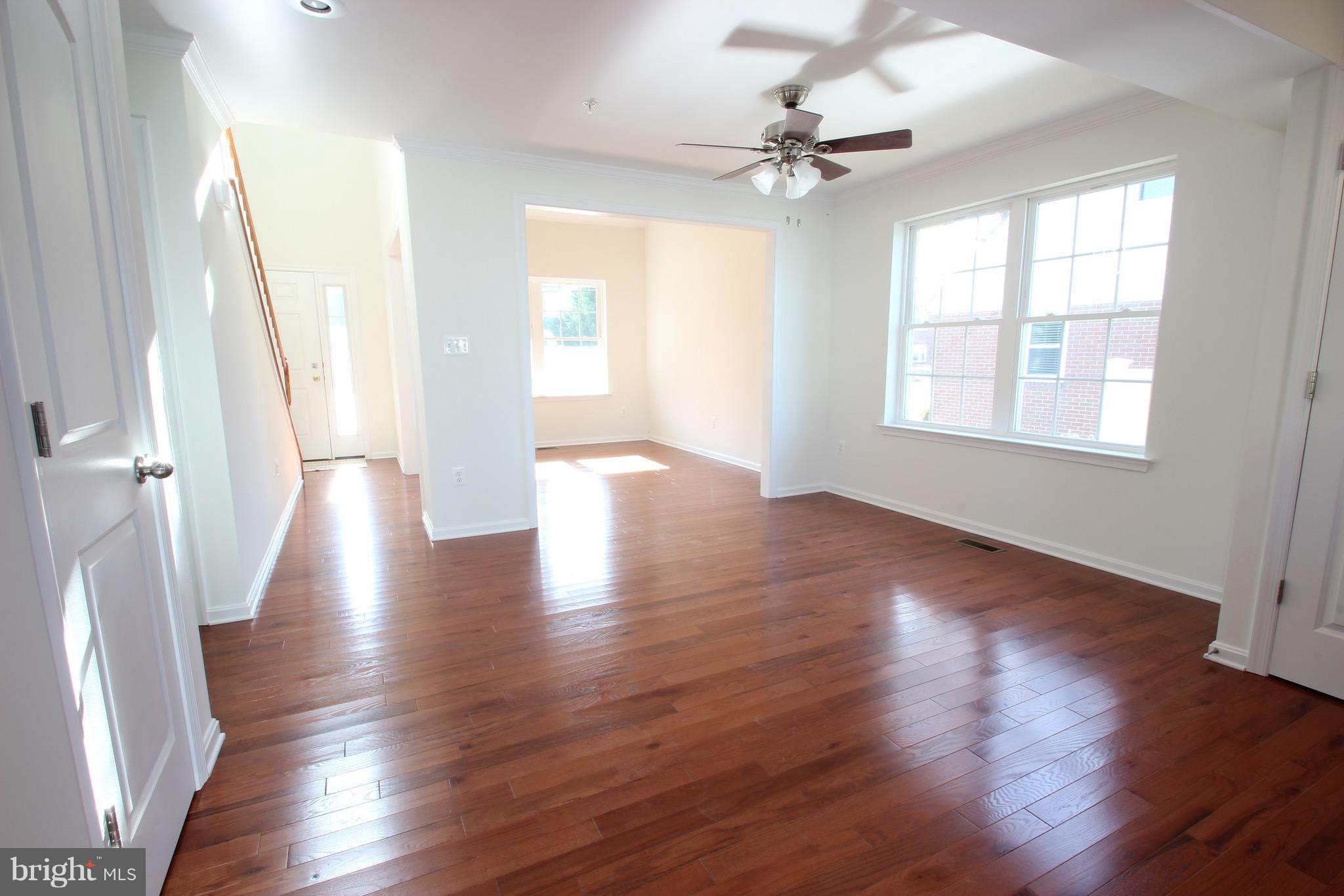 122 Riverside Road Baltimore, MD 21221 - Photo 11 of 26 Dining Room