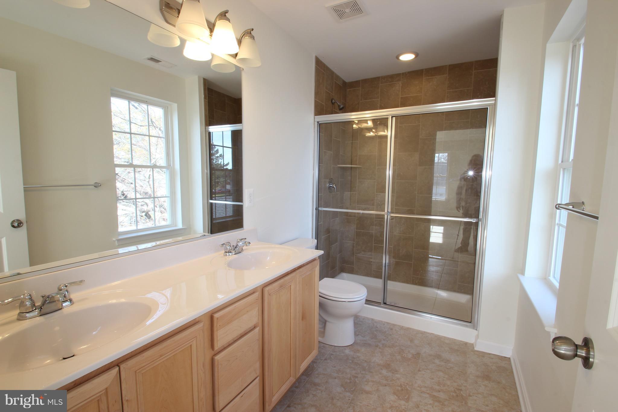 122 Riverside Road Baltimore, MD 21221 - Photo 14 of 26 Bath (Master)