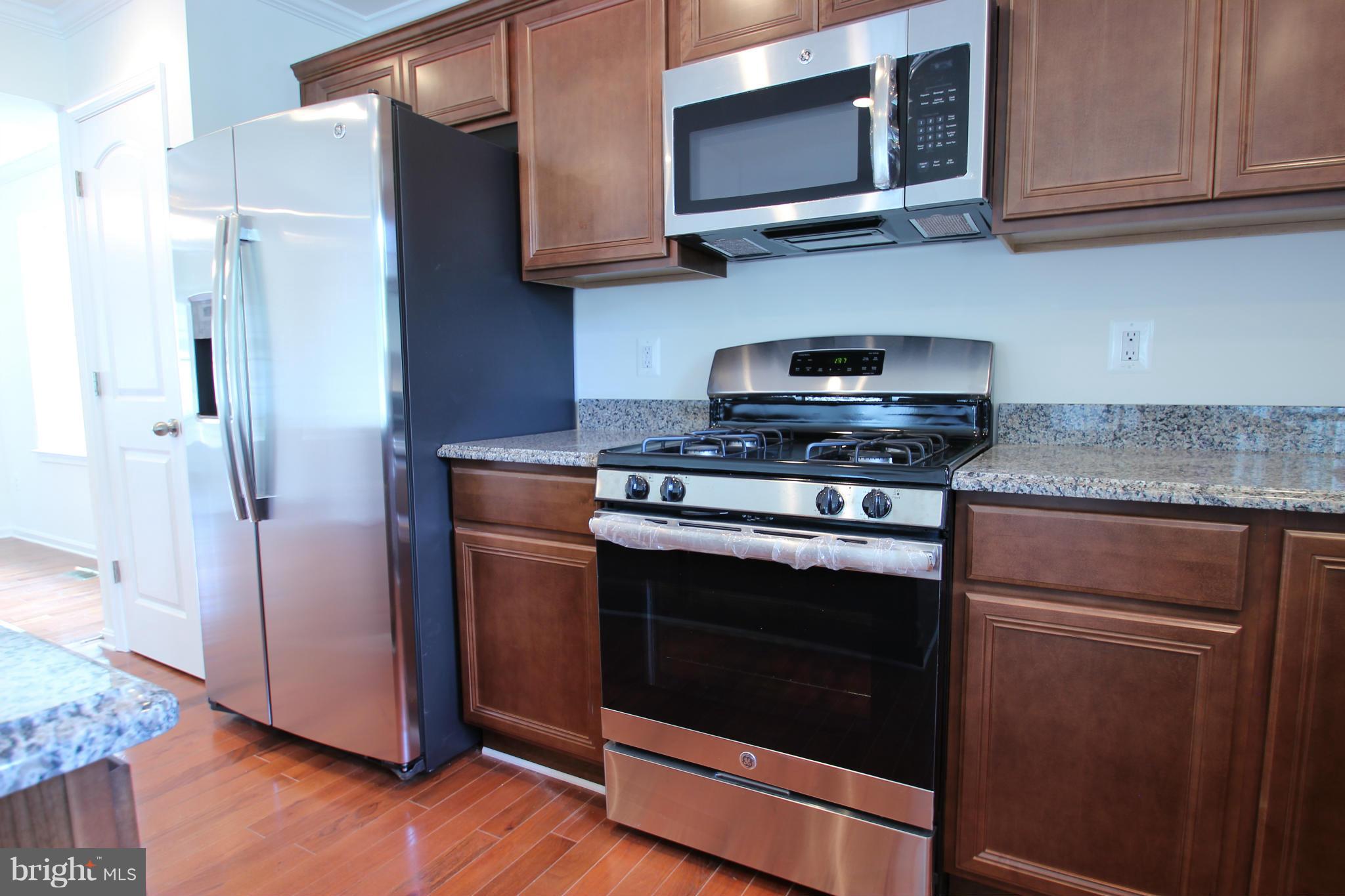 122 Riverside Road Baltimore, MD 21221 - Photo 3 of 26 Kitchen