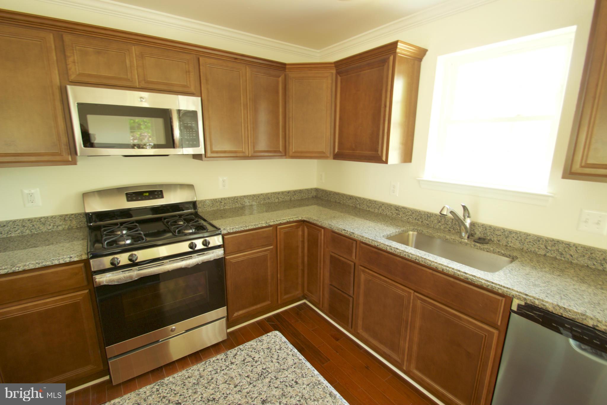 122 Riverside Road Baltimore, MD 21221 - Photo 8 of 26 Kitchen