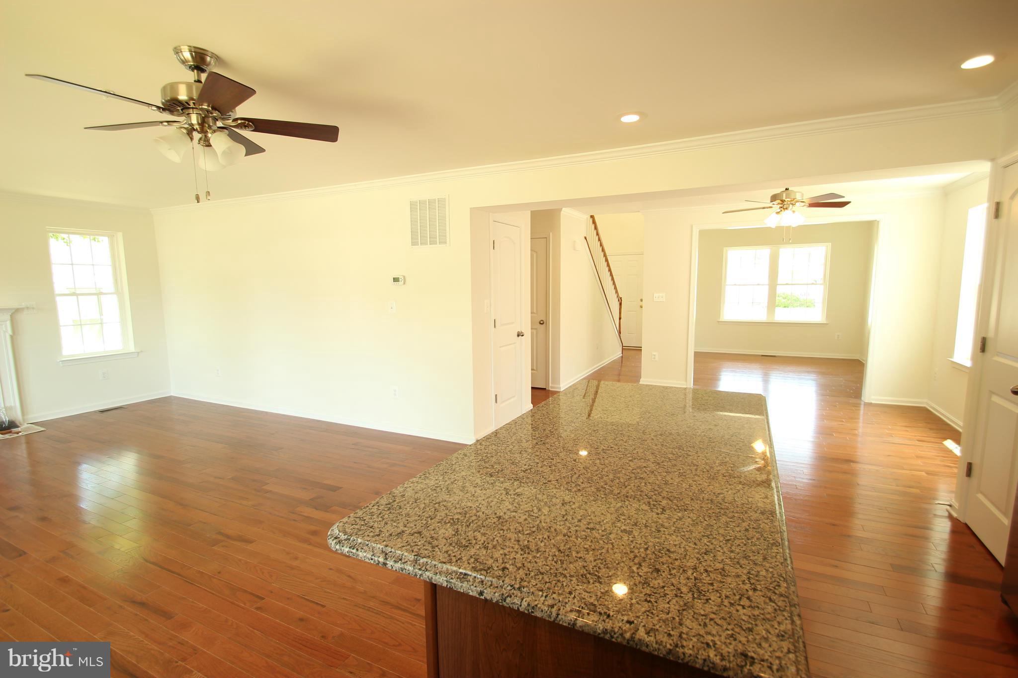 122 Riverside Road Baltimore, MD 21221 - Photo 9 of 26 Interior (General)