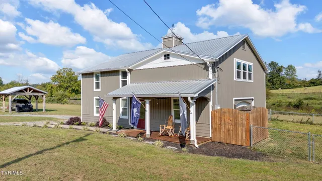 $490,000 | 118 West Ellis Lane, Mount Carmel, TN 37645