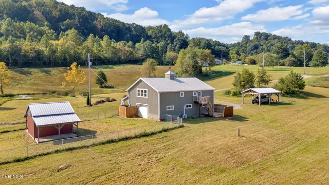 $490,000 | 118 West Ellis Lane, Mount Carmel, TN 37645