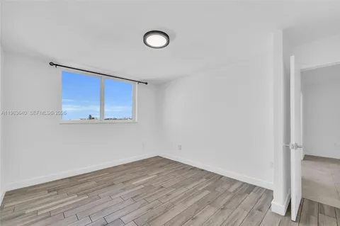$1,900 | 1251 Northeast 108th Street, Unit 810, Miami, FL 33161