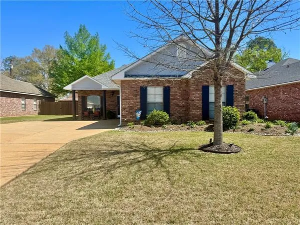 $275,000 | 5921 Peppertree Drive, Alexandria, LA 71303