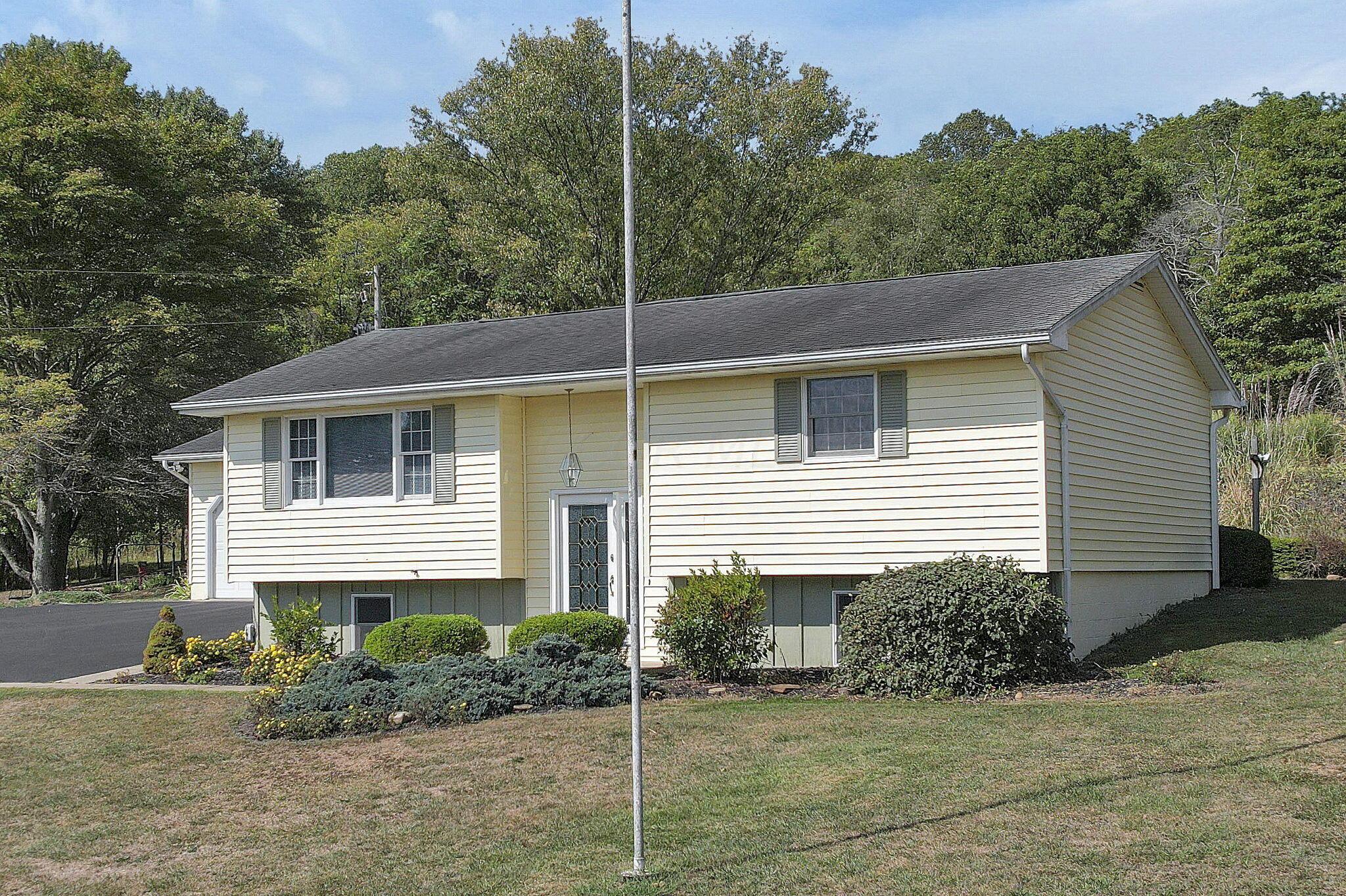 4791 Delmont Road Lancaster, OH 43130 - Photo 7 of 58 5-web-or-mls-DJI_0986 - Copy
