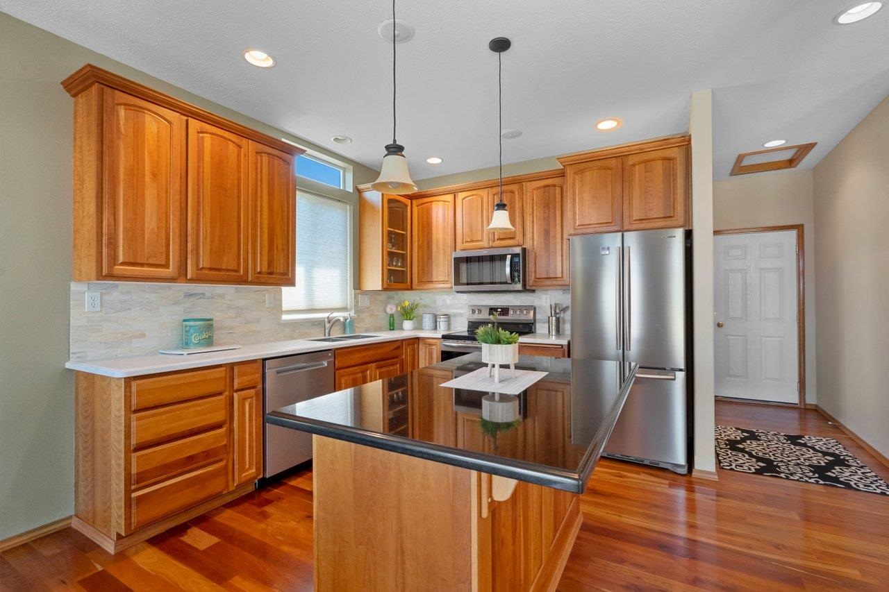 913 East Westcrest Road Colbert, WA 99005 - Photo 13 of 39