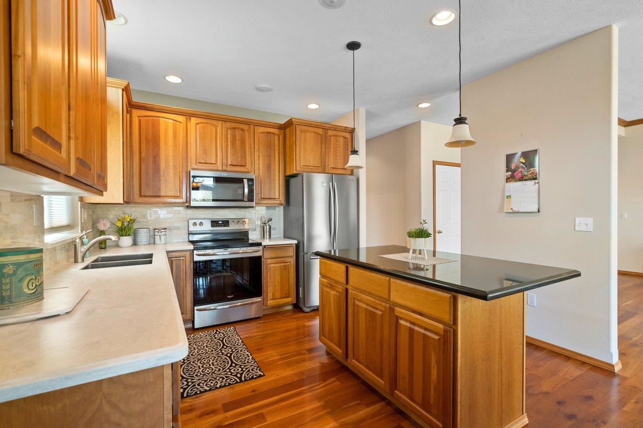 913 East Westcrest Road Colbert, WA 99005 - Photo 14 of 39