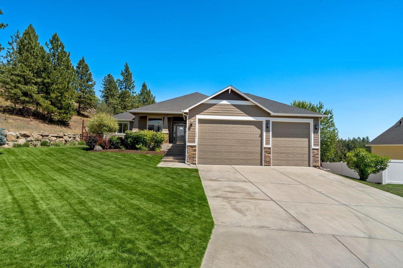 913 East Westcrest Road Colbert, WA 99005 - Photo 4 of 39