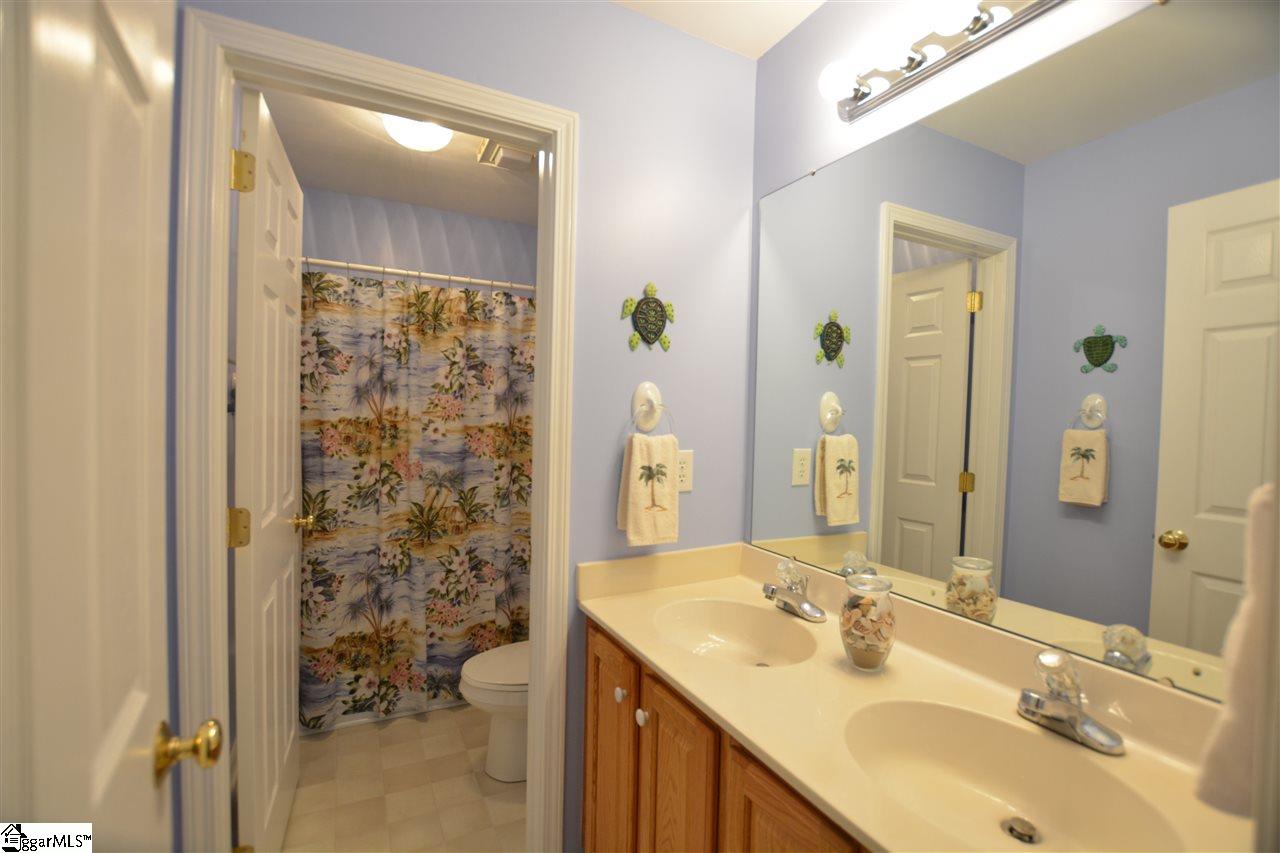 130 Summer Hill Road Simpsonville, SC 29681 - Photo 24 of 36 Gallery Image 24
