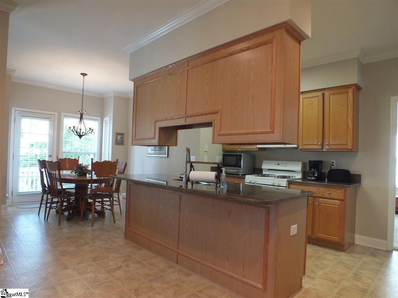 130 Summer Hill Road Simpsonville, SC 29681 - Photo 9 of 36 Gallery Image 9