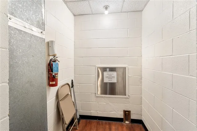 $2,700 | 30 Argyle Avenue, Unit 201, East Providence, RI 02915