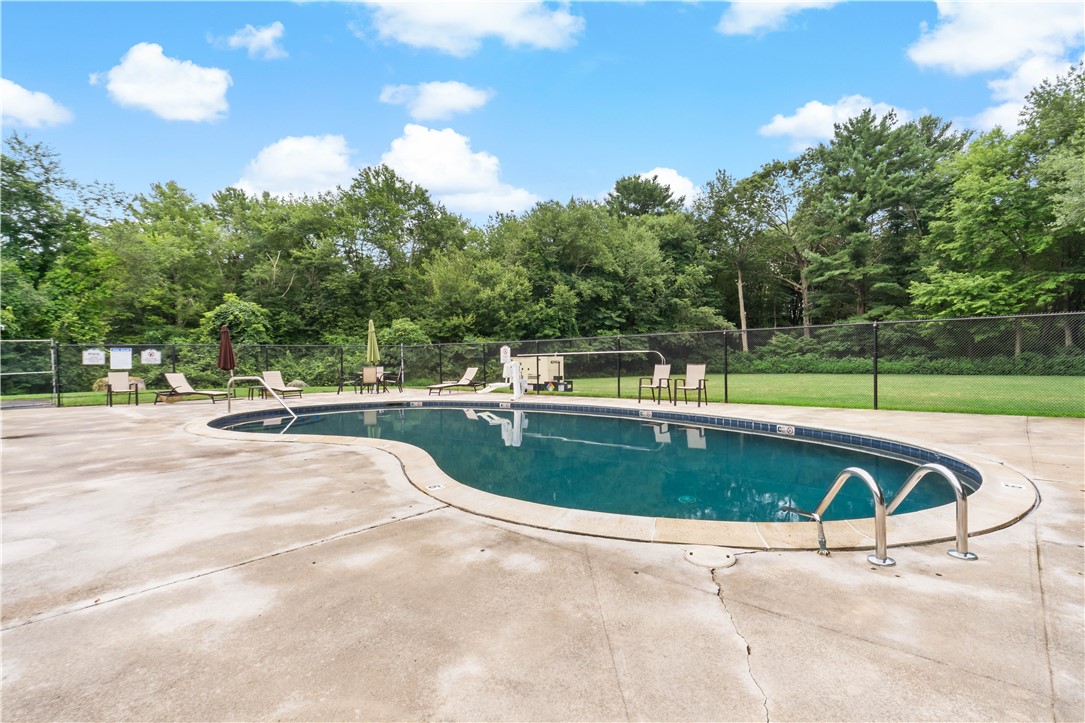 30 Argyle Avenue, Unit 201 Riverside, RI 02915 - Photo 34 of 37