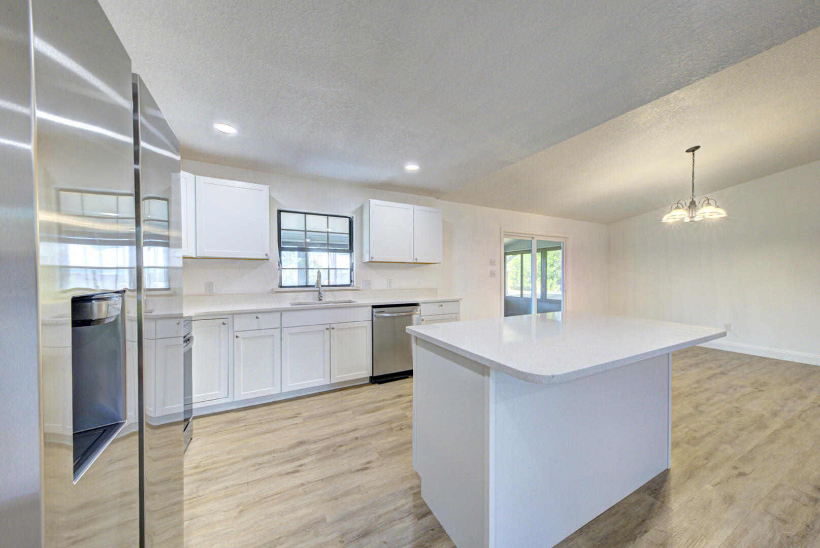 5360 Bridge Road Cocoa, FL 32927 - Photo 5 of 22 kitchen with island (2)