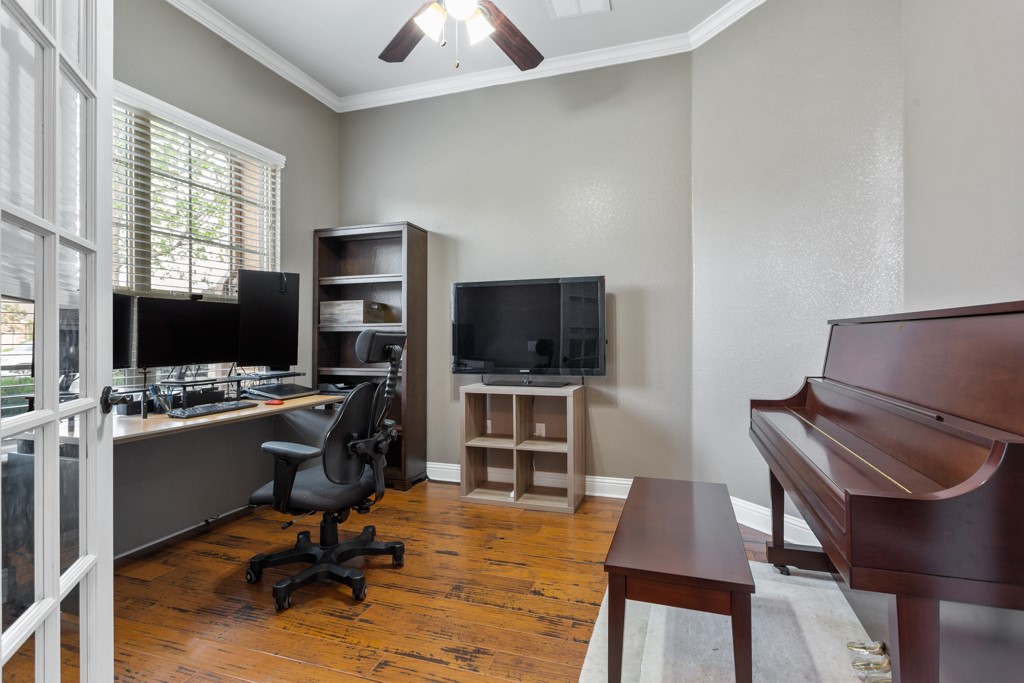 15904 Jeffs Lane Austin, TX 78717 - Photo 5 of 24