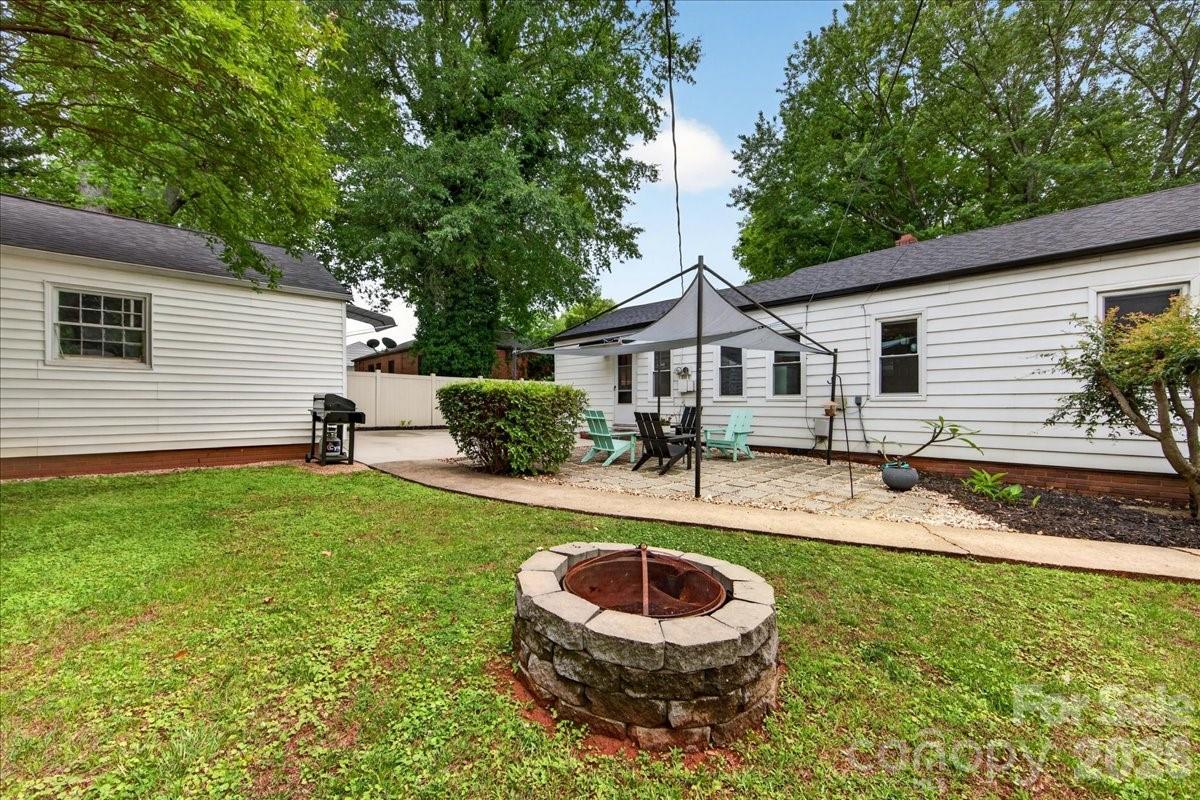 2225 Ashley Road Charlotte, NC 28208 - Photo 40 of 44