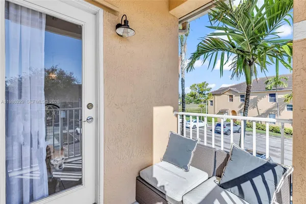 $2,300 | 2905 Crestwood Terrace, Unit 3203, Margate, FL 33063
