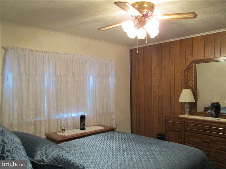 323 Sycamore Road West Reading, PA 19611 - Photo 11 of 15