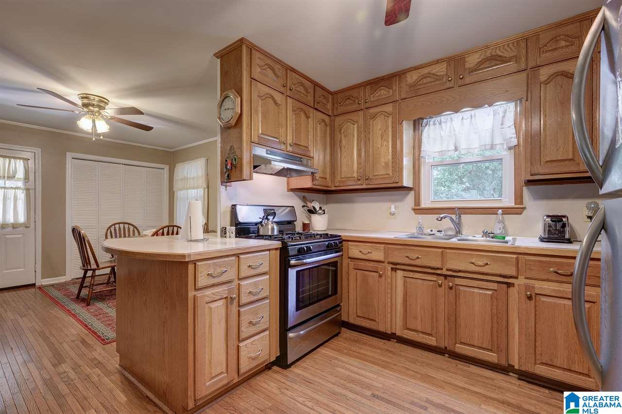 455 Johnson Street Gardendale, AL 35071 - Photo 8 of 24