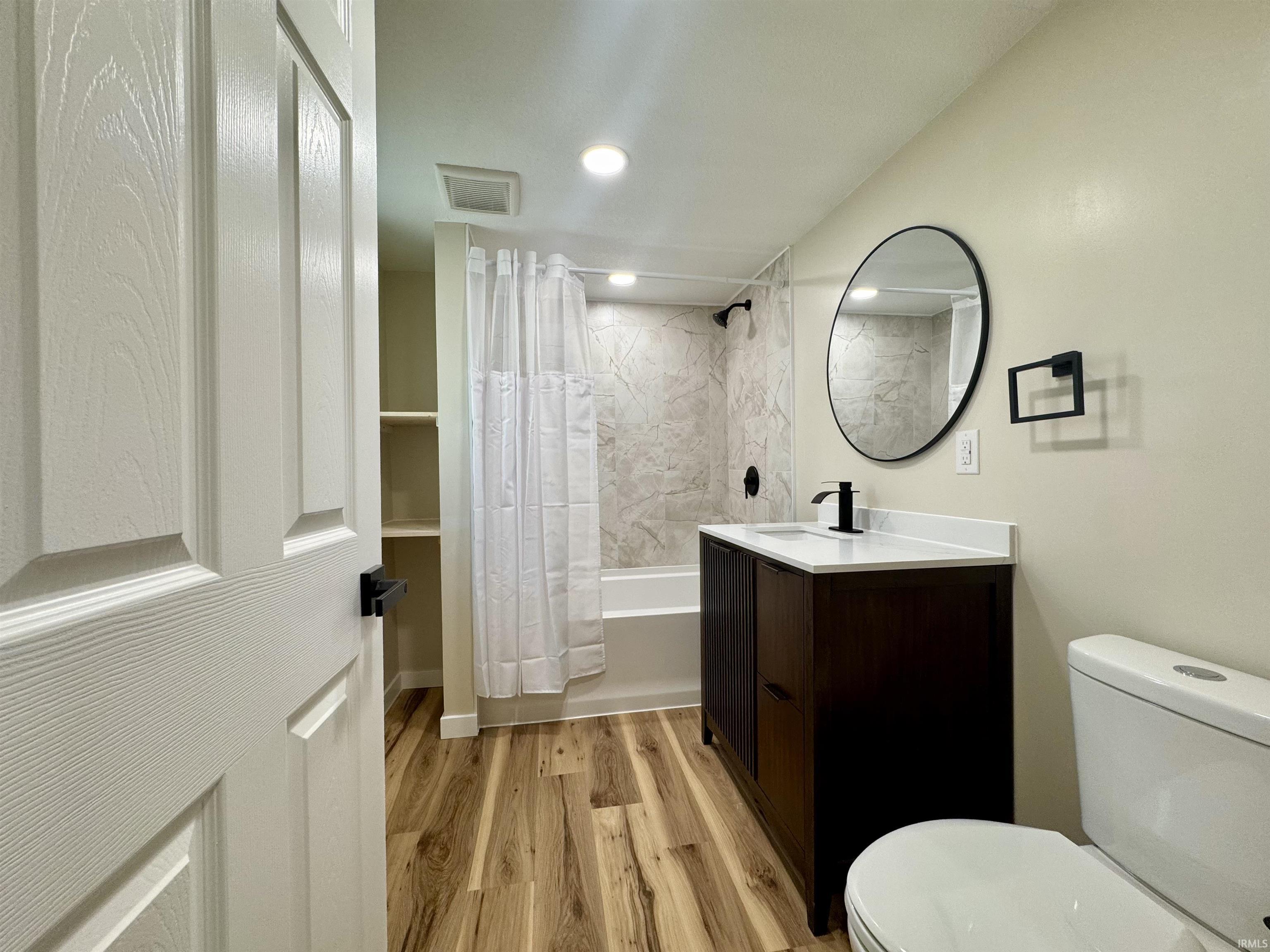 903 South Water Street Jonesboro, IN 46938 - Photo 11 of 31
