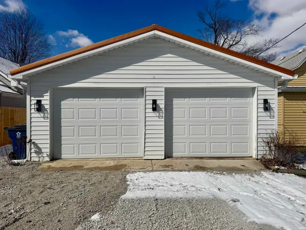 $199,800 | 903 South Water Street, Jonesboro, IN 46938