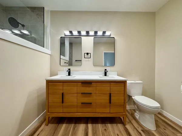 $199,800 | 903 South Water Street, Jonesboro, IN 46938