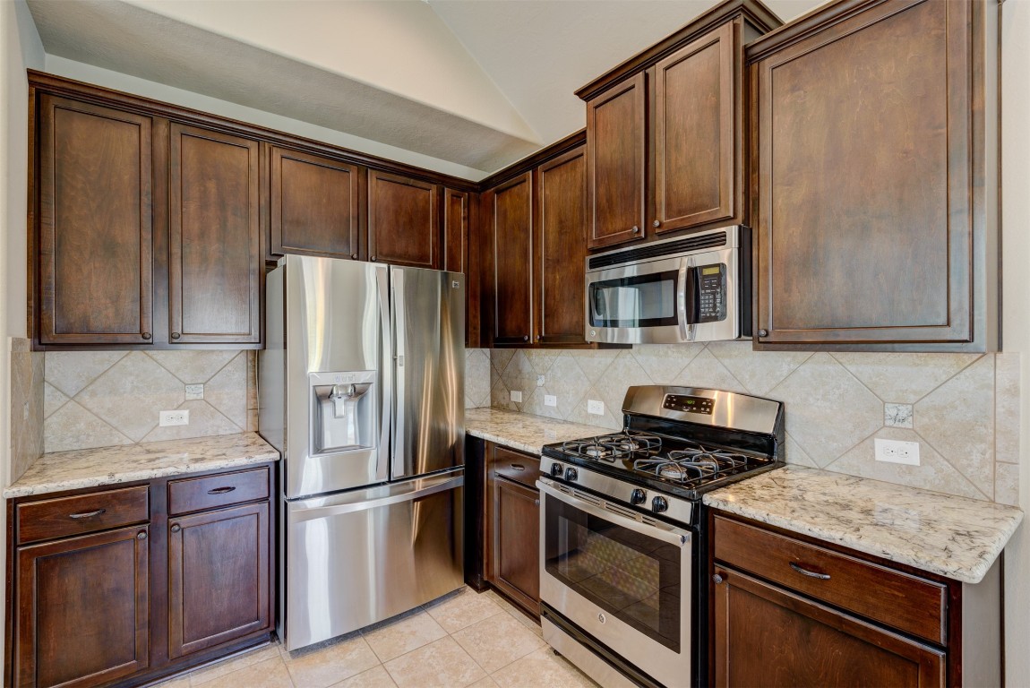 25151 Alina Lane Spring, TX 77386 - Photo 6 of 20