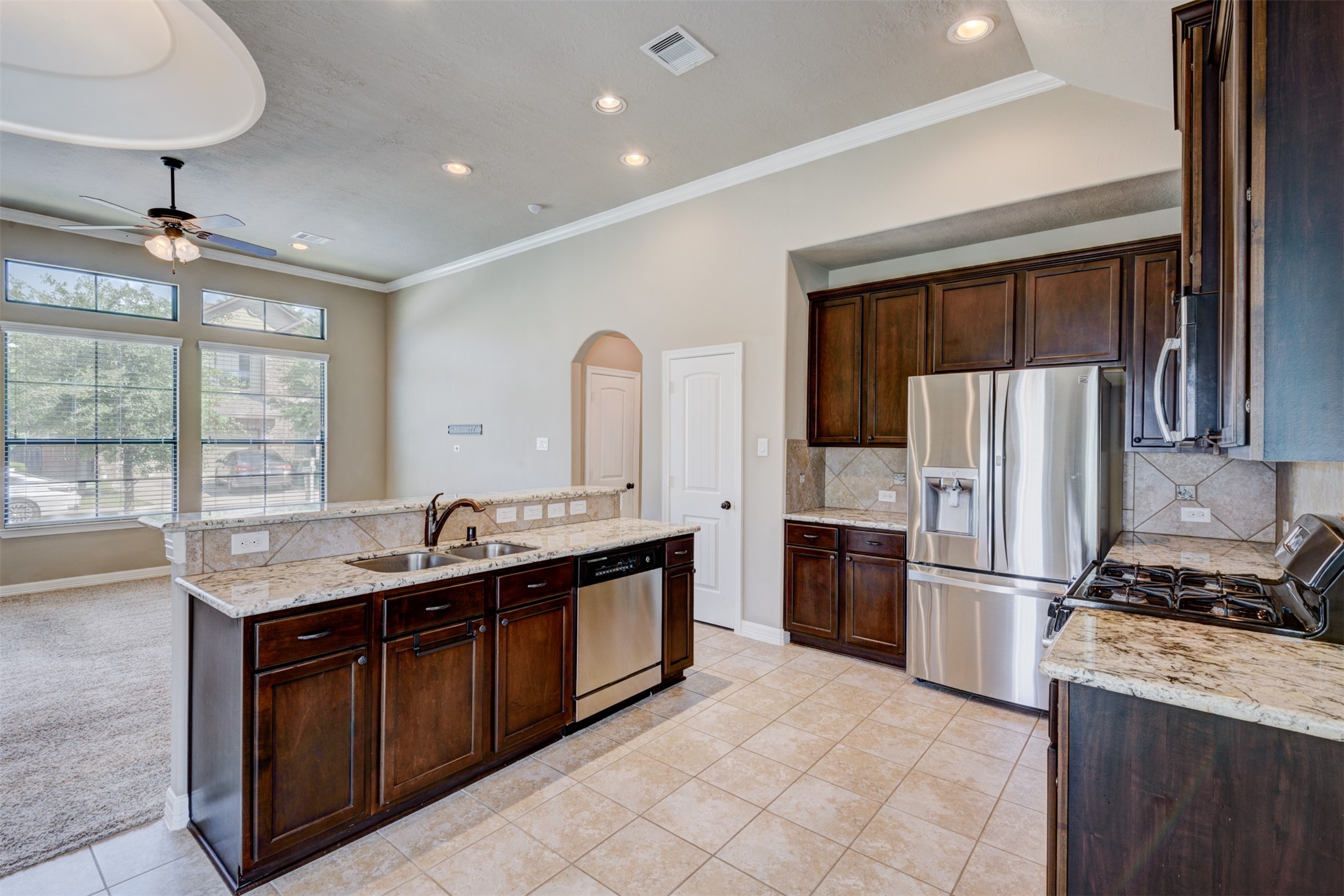 25151 Alina Lane Spring, TX 77386 - Photo 10 of 20