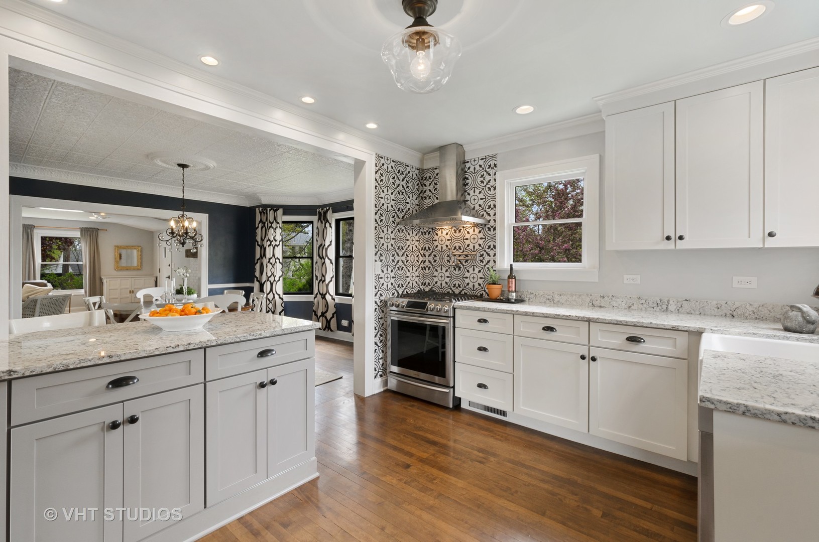 501 Illinois Road Wilmette, IL 60091 - Photo 9 of 37 Gallery Image 9