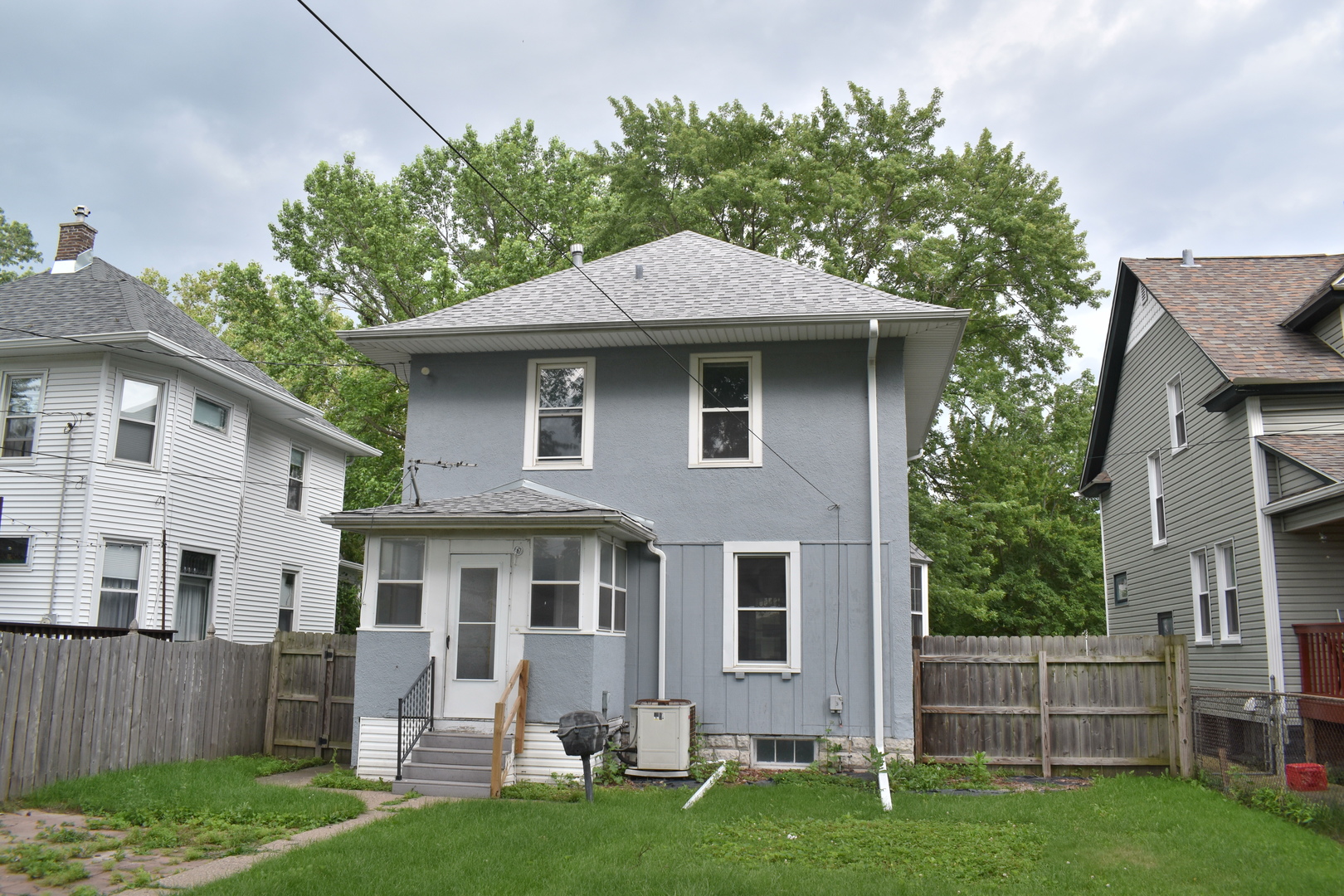 2113 14th Street Moline, IL 61265 - Photo 2 of 14