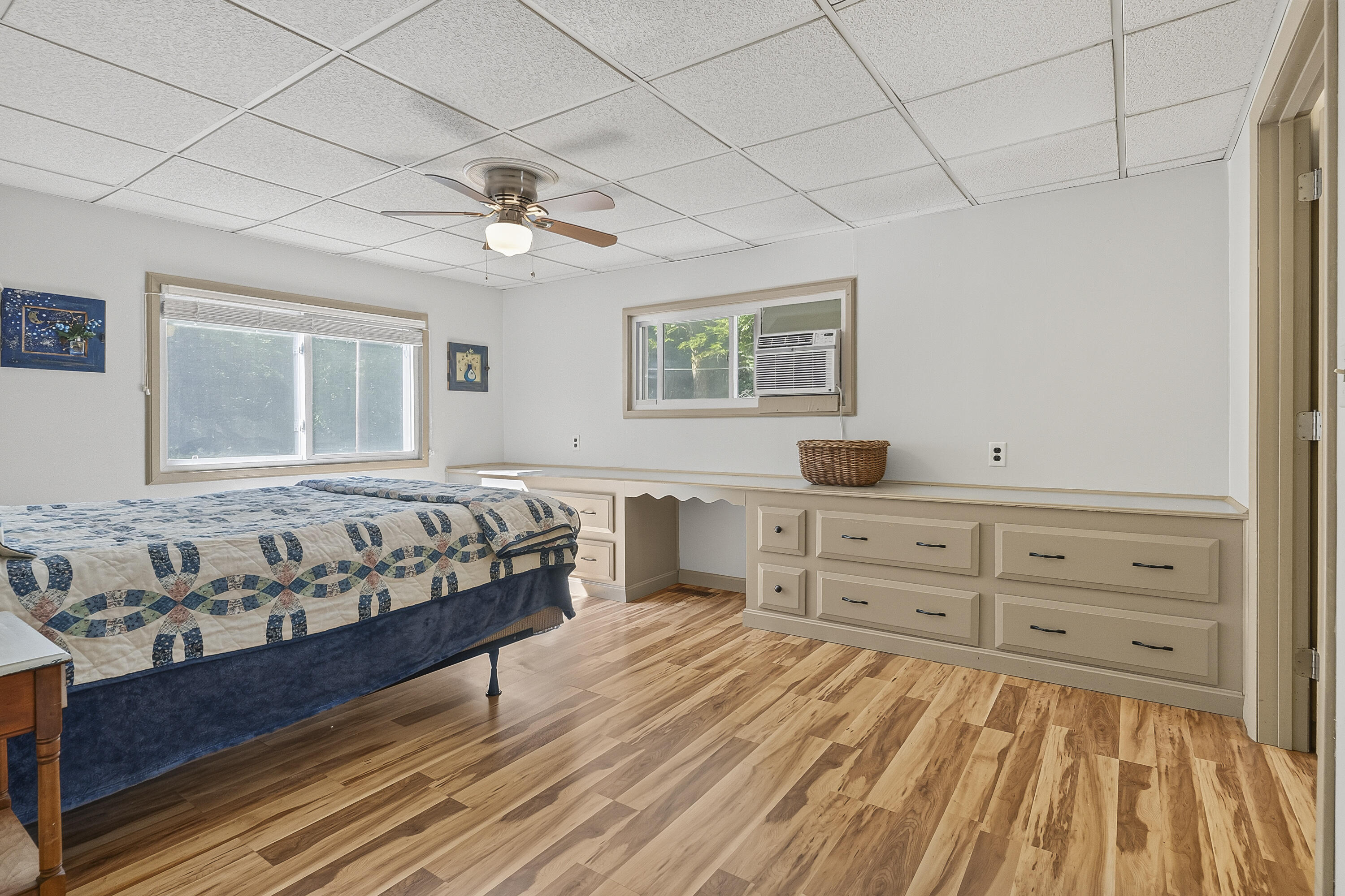 217 Heath Road Wakefield, NH 03872 - Photo 25 of 65 INTERIOR PRIMARY SUITE