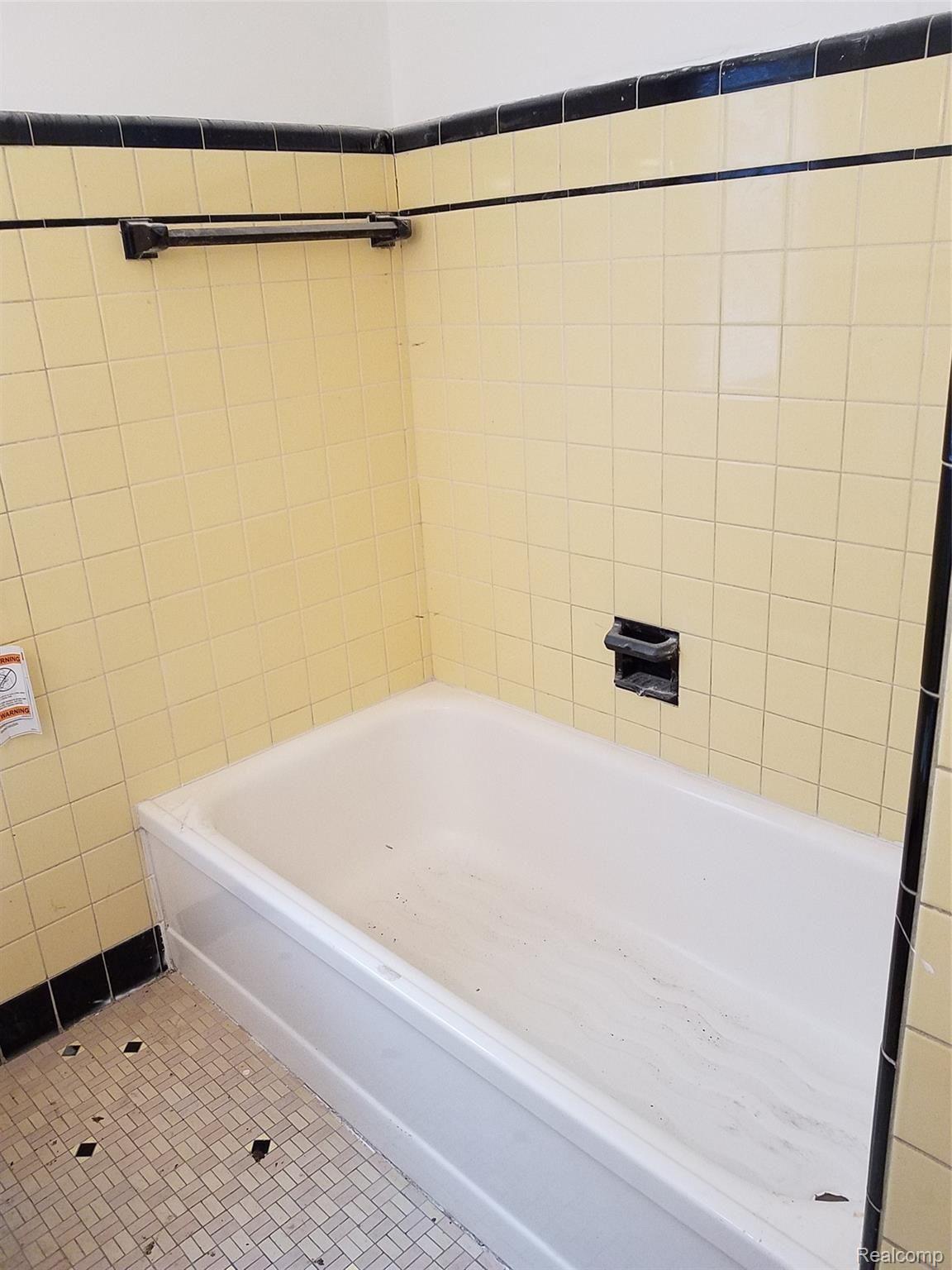 9950 Balfour Road Detroit, MI 48224 - Photo 3 of 11 20190423_150049.jpg